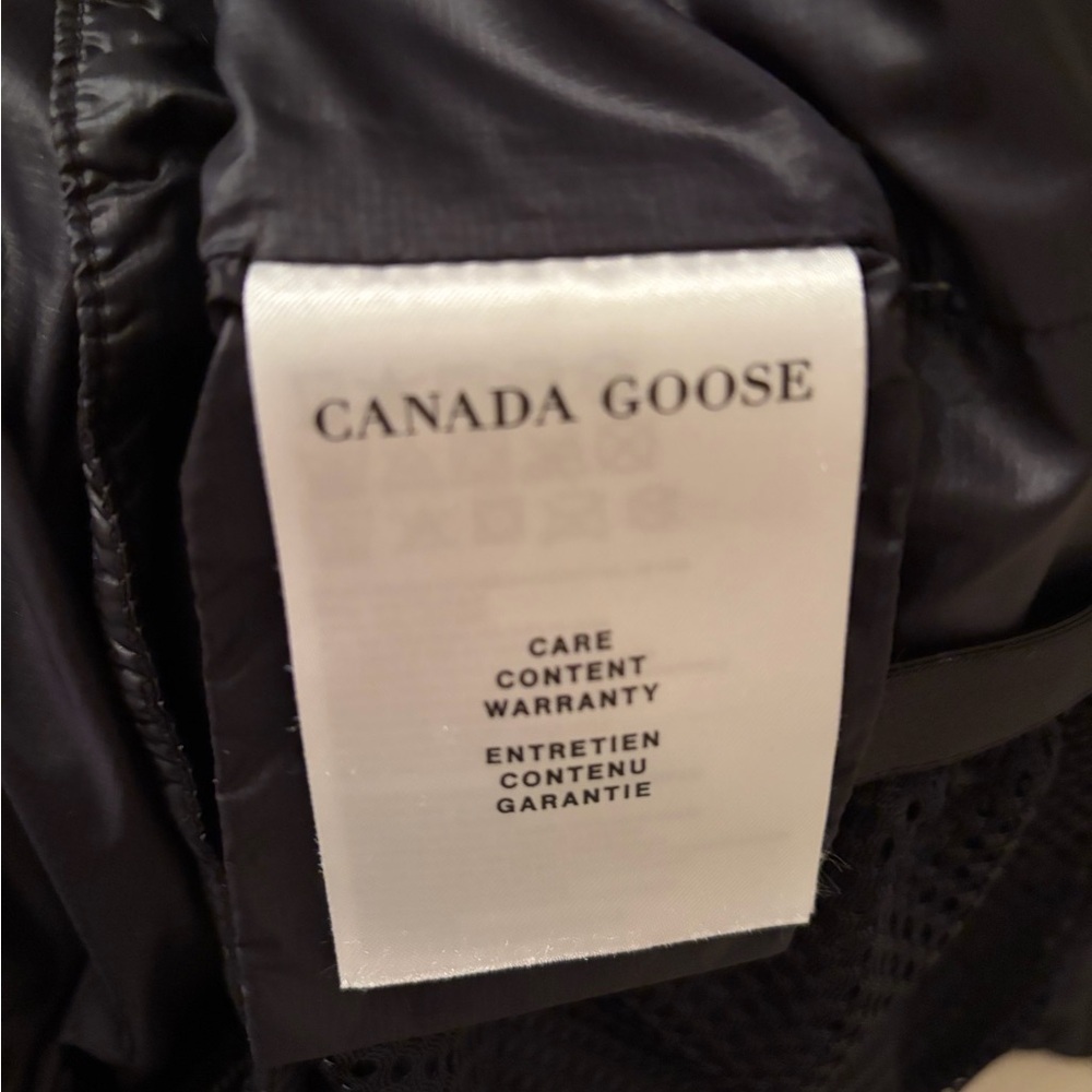 EUC Women’s Canada Goose Cypress Puffer Jacket - XS - Black - Picture 5 of 8